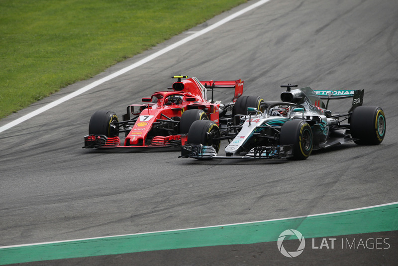 Льюіс Хемілтон, Mercedes AMG F1 W09 , Кімі Райкконен, Ferrari SF71H