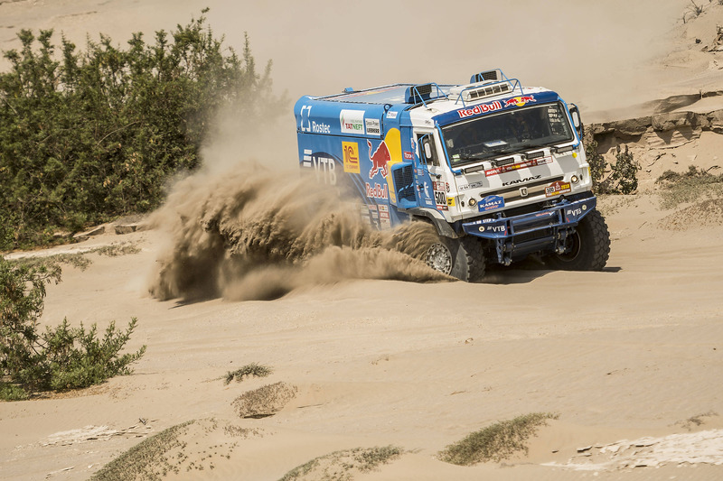 #500 Team Kamaz Master: Едуард Ніколаєв, Євген Яковлєв, Володимир Рибаков