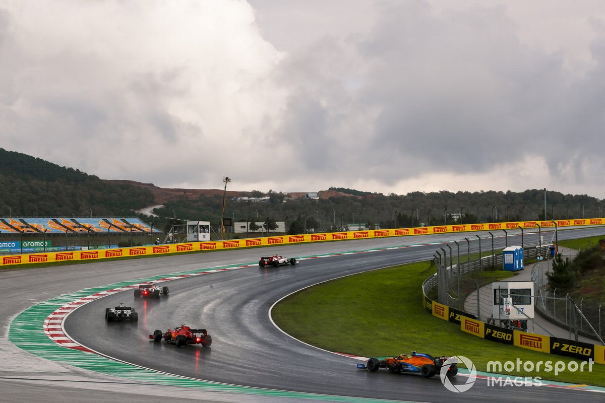 Kimi Raikkonen, Alfa Romeo Racing C39, Daniil Kvyat, AlphaTauri AT01, Pierre Gasly, AlphaTauri AT01, Charles Leclerc, Ferrari SF1000, dan Lando Norris, McLaren MCL35