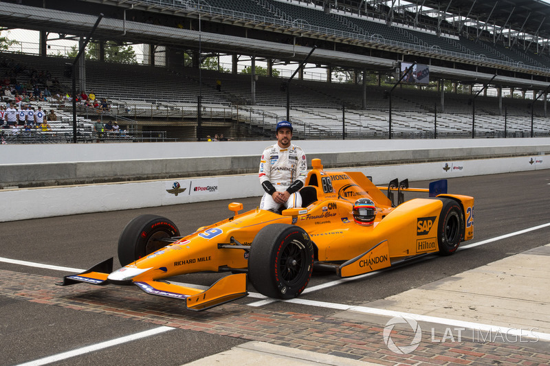 2017 gab Alonso in einem McLaren/Andretti-Honda sein Indy-500-Debüt
