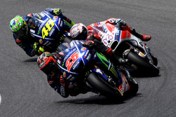 Maverick Viñales, Yamaha Factory Racing; Andrea Dovizioso, Ducati Team; Valentino Rossi, Yamaha Fact