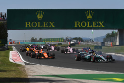 Льюіс Хемілтон, Mercedes-Benz F1 W08 Hybrid, на старті