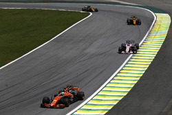 Фернано Алонсо, McLaren MCL32, Серхіо Перес, Sahara Force India F1 VJM10, Ніко Хюлькенберг, Карлос С