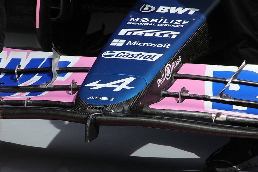Alpine A523 detalle delantero