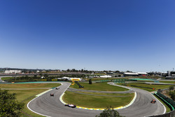 Fernando Alonso, McLaren MCL32, Sergio Perez, Sahara Force India F1 VJM10, Daniel Ricciardo, Red Bul