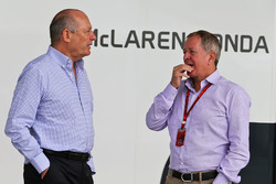 Ron Dennis, McLaren, Martin Brundle, a Sky Sports tudósítója
