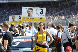 Gridgirl von Paul Di Resta, Mercedes-AMG Team HWA, Mercedes-AMG C63 DTM