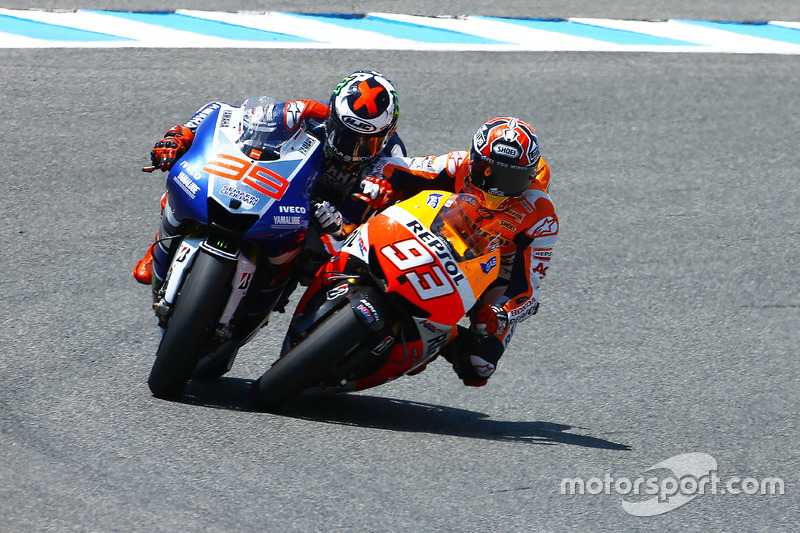 Marc Márquez doublant Jorge Lorenzo à Jerez, en 2013.