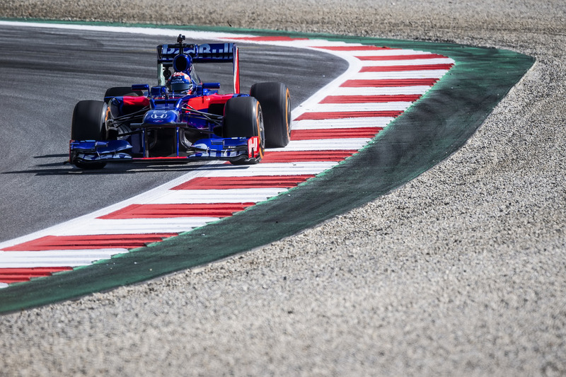 Marc Marquez alla guida di una Toro Rosso F1