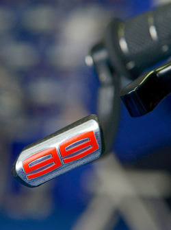 Jorge Lorenzo, Yamaha Factory Racing bike detail