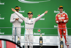 Переможець Ніко Росберг, Mercedes AMG F1 святку на подіумі