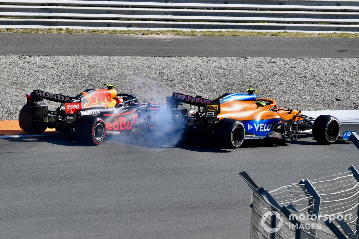 Lando Norris, McLaren MCL35M, Sergio Perez, Red Bull Racing RB16B