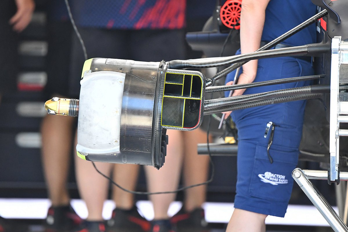 Red Bull RB16B brake detail