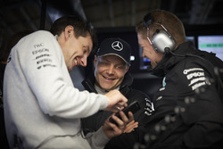 Toto Wolff, Executive Director Mercedes AMG F1, Valtteri Bottas, Mercedes AMG F1
