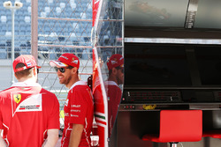 Kimi Raikkonen, Ferrari, Sebastian Vettel, Ferrari