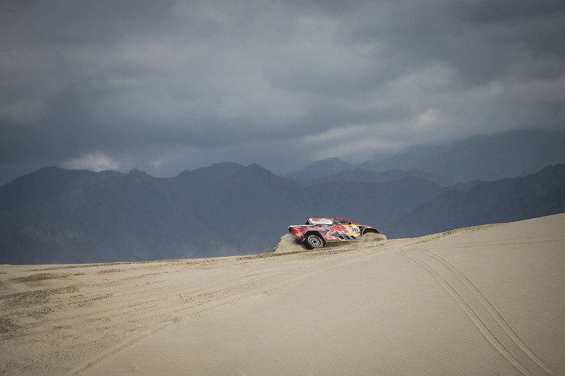 #301 Toyota Gazoo Racing Toyota Hilux: Нассер Аль-Аттія, Маттьйо Бомель