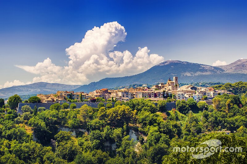 Vue de Saint-Paul-de-Vence, en Provence