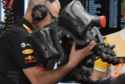 Крышка двигателя Red Bull Racing RB14