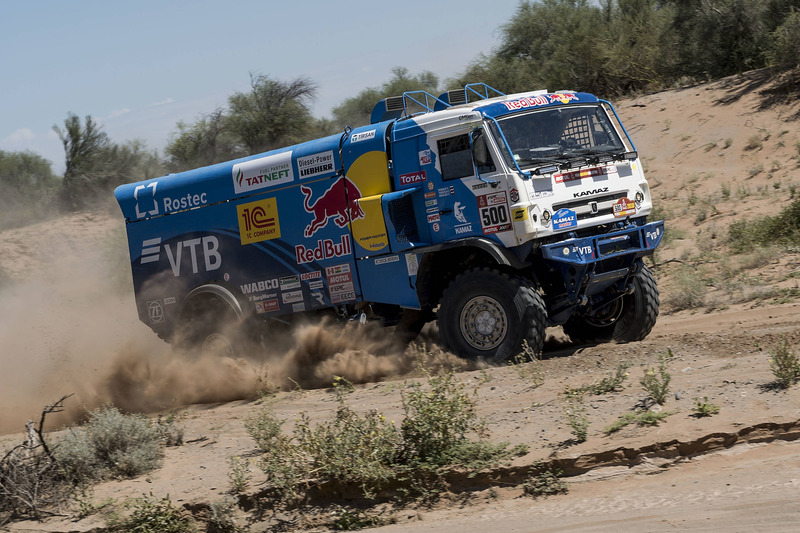 #500 Team Kamaz Master: Едуард Ніколаєв, Євген Яковлєв, Володимир Рибаков
