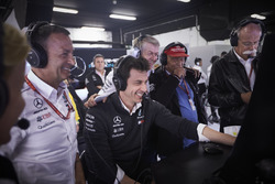 Toto Wolff, Direktör, Mercedes AMG, Niki Lauda, Fahri Direktör, Mercedes AMG, Dr Dieter Zetsche, CEO, Mercedes Benz