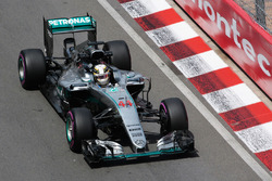 Lewis Hamilton, Mercedes AMG F1 W07 Hybrid