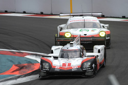 #1 Porsche Team Porsche 919 Hybrid: Neel Jani, Andre Lotterer, Nick Tandy