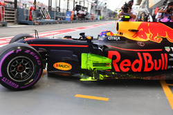 Max Verstappen, Red Bull Racing RB13, mit FlowViz-Farbe