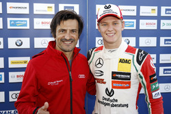 Mick Schumacher, Prema Powerteam, Dallara F317 - Mercedes-Benz ve Stéphane Ortelli