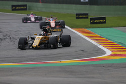 Nico Hulkenberg, Renault Sport F1 Team RS17, Fernando Alonso, McLaren MCL32, Esteban Ocon, Sahara Force India F1 VJM10