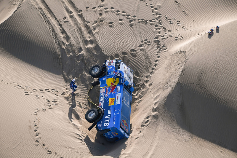 #500 Team Kamaz Master: Едуард Ніколаєв, Євген Яковлєв, Володимир Рибаков