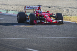 Себастьян Феттель, Ferrari SF15-T тестує шини Pirelli зразку 2017