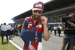 Michele Pirro, Ducati Team, nach Sturz zurück an der Strecke