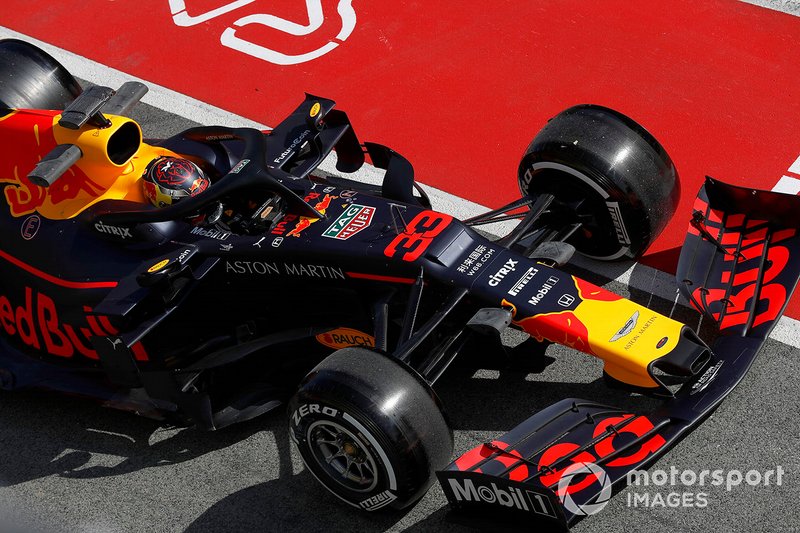 Max Verstappen, Red Bull Racing RB15 s'arrête dans la voie des stands