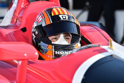 Ориоль Сервия тестирует машину Honda IndyCar 2018 года