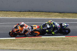 Marc Marquez, Repsol Honda Team, sorpassa Valentino Rossi, Yamaha Factory Racing