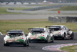 Norbert Michelisz, Honda Racing Team JAS, Honda Civic WTCC; Tiago Monteiro, Honda Racing Team JAS, H