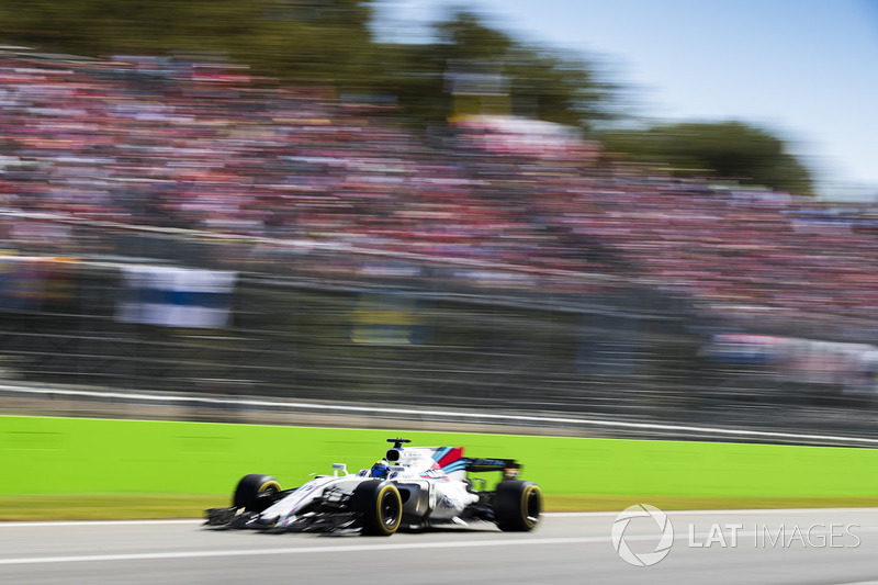 Massa se manteve em sétimo, atrás de Kimi Raikkonen e do próprio Stroll, que se mantinha em seu campo de visão.