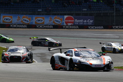 #58 Garage 59 McLaren 650S GT3: Роб Белл, Алвару Паренті