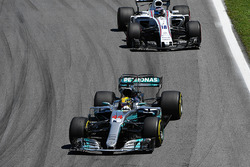 Льюіс Хемілтон, Mercedes-Benz F1 W08