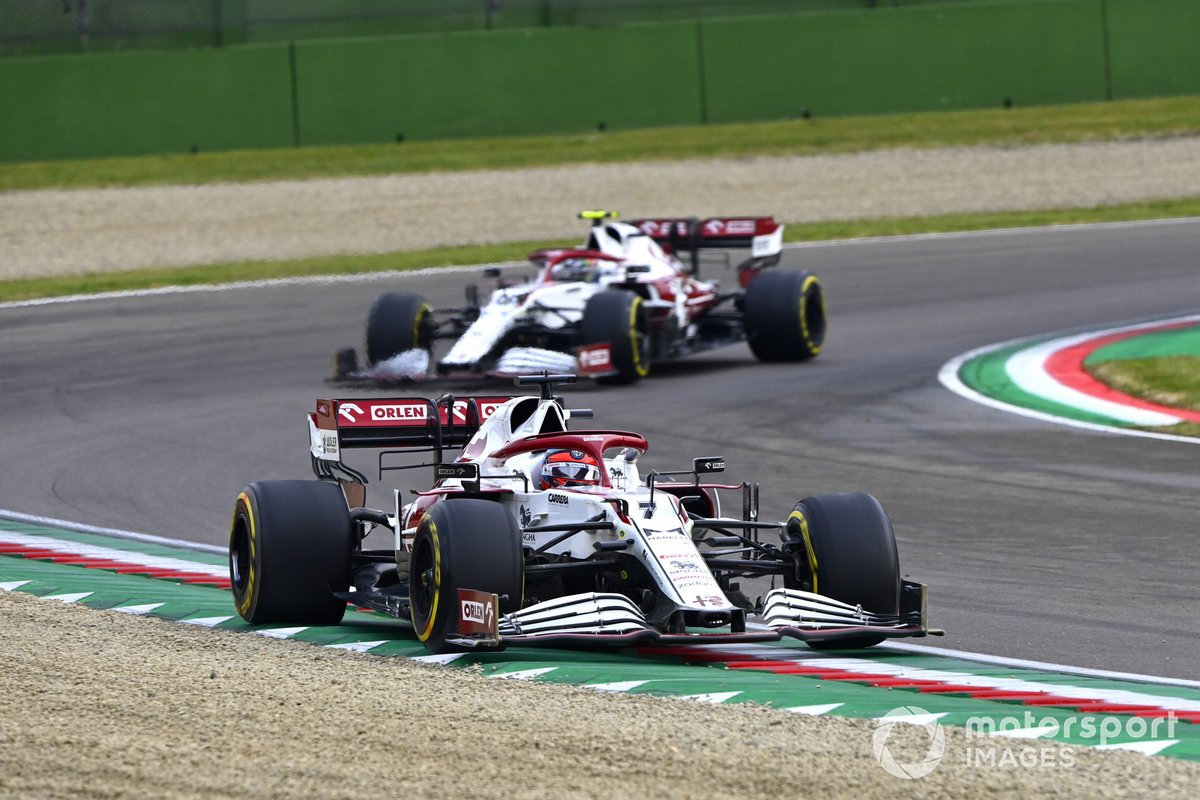 Kimi Raikkonen, Alfa Romeo Racing C41, Antonio Giovinazzi, Alfa Romeo Racing C41