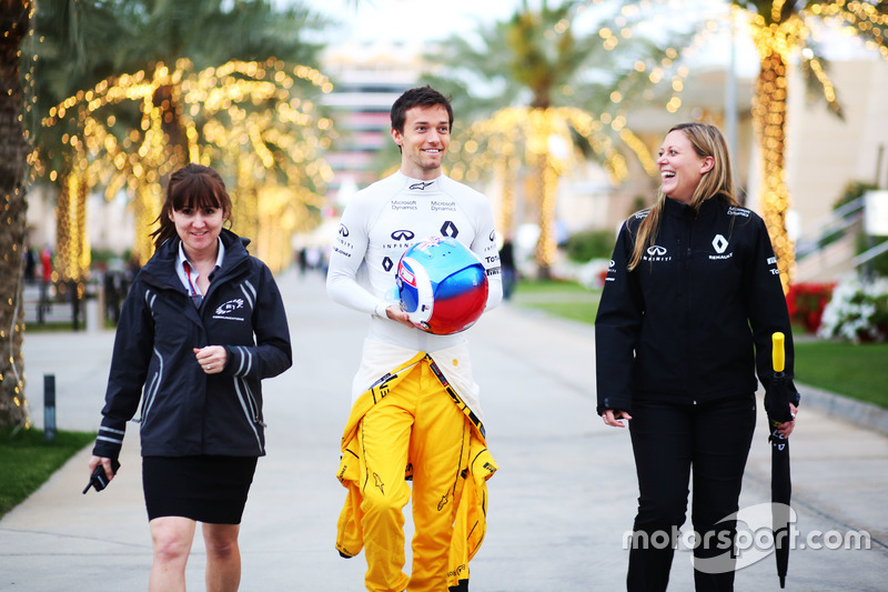 Jolyon Palmer, Renault Sport F1 Team with Aurelie Donzelot, Renault Sport F1 Team Media Communications Manager (Right)