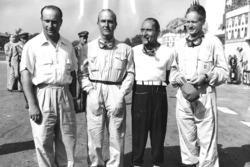 Alfa Romeo team: Juan Manuel Fangio, Giuseppe Farina, Felice Bonetto en Emmanuel de Graffenried