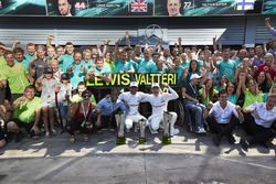 Race winner Lewis Hamilton, Mercedes AMG F1, Second place Valtteri Bottas, Mercedes AMG F1, the Mercedes team celebrate victory