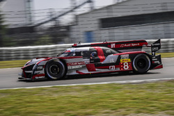#8 Audi Sport Team Joest Audi R18 e-tron quattro: Lucas di Grassi, Loic Duval, Oliver Jarvis