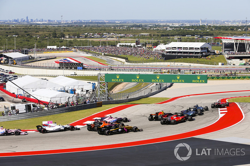 Sebastian Vettel, Ferrari SF70H, Lewis Hamilton, Mercedes AMG F1 W08, Valtteri Bottas, Mercedes AMG F1 W08, Daniel Ricciardo, Red Bull Racing RB13, Kimi Raikkonen, Ferrari SF70H, Esteban Ocon, Sahara Force India F1 VJM10, Fernando Alonso, McLaren MCL32, Ca