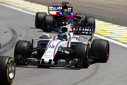 Lance Stroll, Williams FW40, Brendon Hartley, Scuderia Toro Rosso STR12