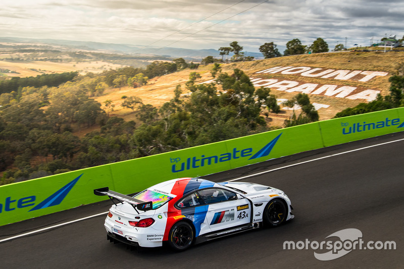 #43 BMW Team Schnitzer BMW M6 GT3
