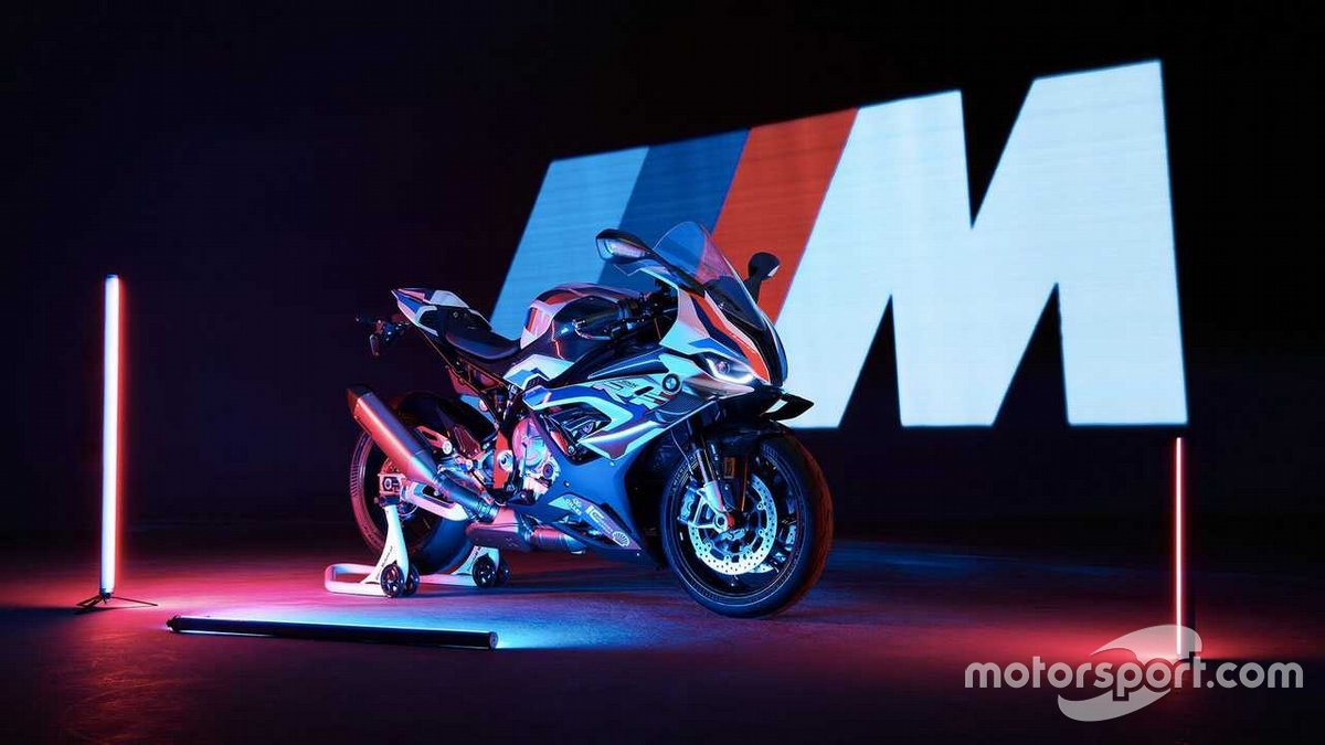 BMW M 1000 RR diharapkan mampu membuat perbedaan bagi performa Tom Sykes di WSBK 2021.