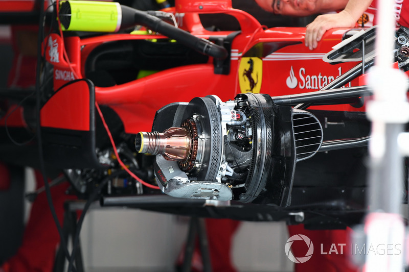 Ferrari SF70H front brake and wheel hub detail
