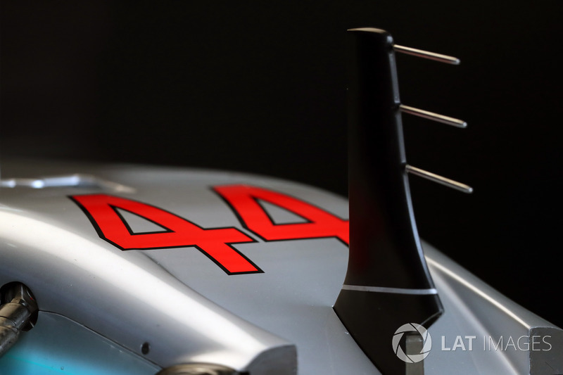 Mercedes F1 W08: Pitotrohr